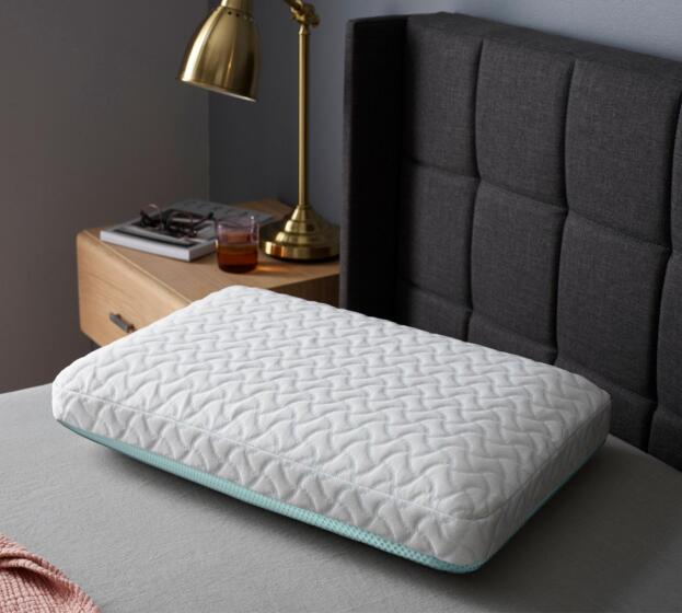 Bed Accessories Buying Guide: Sheets, Pillows and More